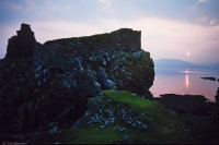 MacDonalds-Castle-Ruins-Skye