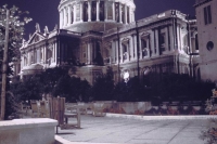 St.-Pauls-by-moon.