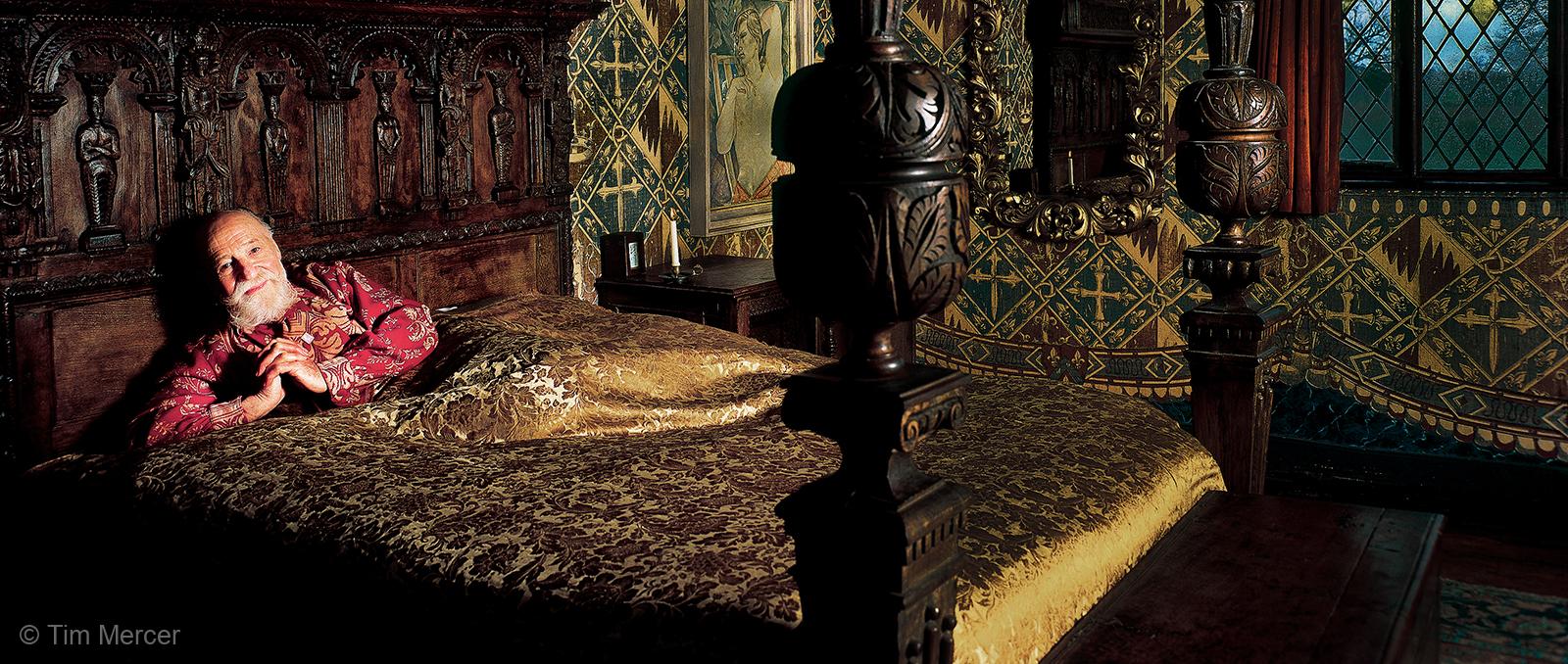 ANGUS-McBEAN-1981-banner